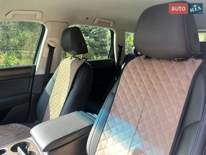 Позашляховик / Кросовер Volkswagen Touareg 2014 в Лохвиці фото 10 Позашляховик / Кросовер Volkswagen Touareg 2014 в Лохвиці