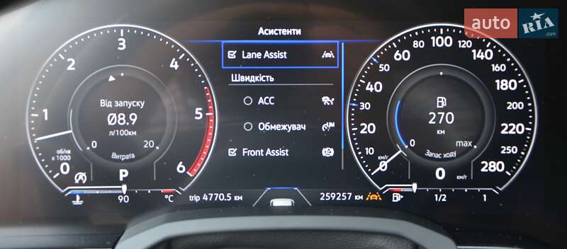 Внедорожник / Кроссовер Volkswagen Touareg 2019 в Киеве