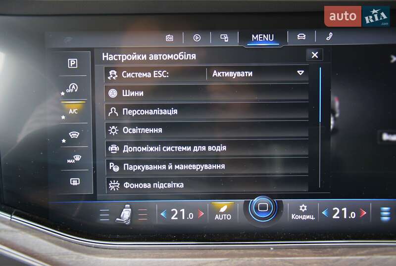 Внедорожник / Кроссовер Volkswagen Touareg 2019 в Киеве