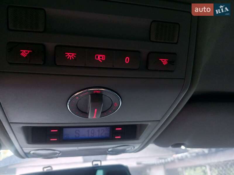 Внедорожник / Кроссовер Volkswagen Touareg 2004 в Лубнах фото 5 Внедорожник / Кроссовер Volkswagen Touareg 2004 в Лубнах