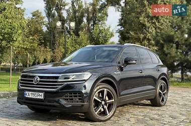 Внедорожник / Кроссовер Volkswagen Touareg 2020 в Киеве