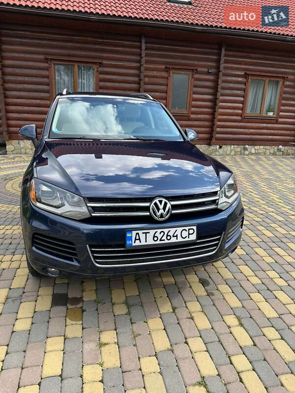 Внедорожник / Кроссовер Volkswagen Touareg 2011 в Ивано-Франковске