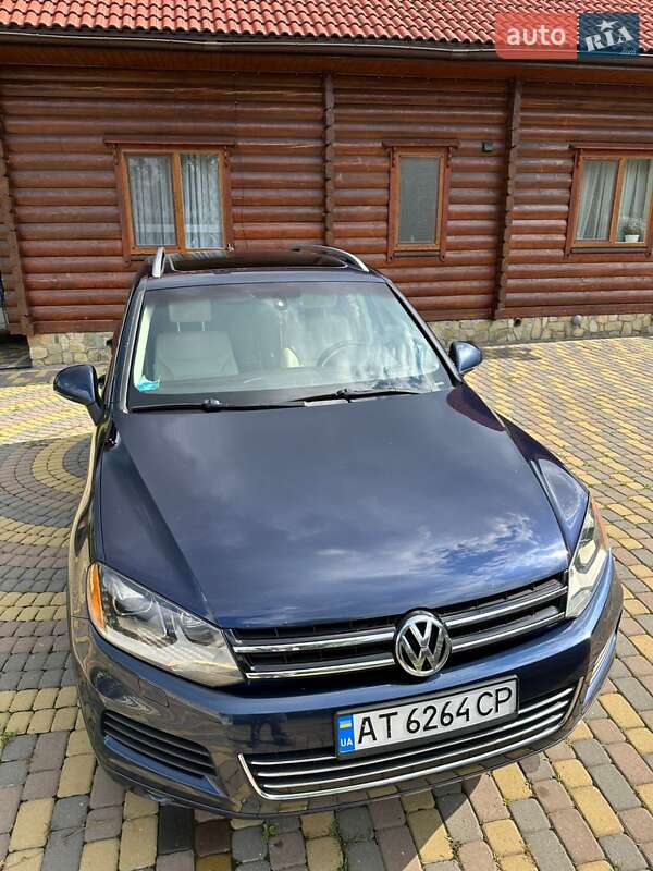 Внедорожник / Кроссовер Volkswagen Touareg 2011 в Ивано-Франковске