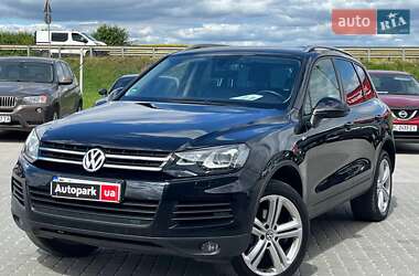 Внедорожник / Кроссовер Volkswagen Touareg 2014 в Львове