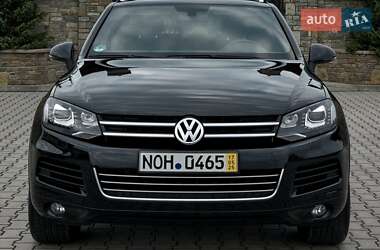 Внедорожник / Кроссовер Volkswagen Touareg 2013 в Черновцах