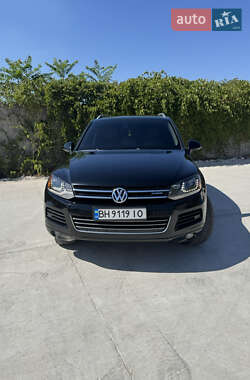 Внедорожник / Кроссовер Volkswagen Touareg 2010 в 