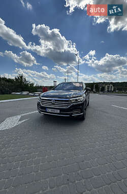 Внедорожник / Кроссовер Volkswagen Touareg 2023 в Львове