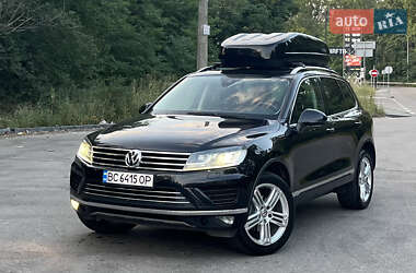 Внедорожник / Кроссовер Volkswagen Touareg 2014 в Киеве