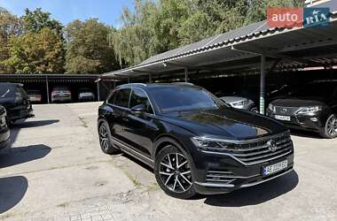 Позашляховик / Кросовер Volkswagen Touareg 2022 в Кам'янському