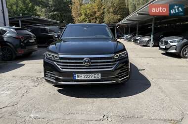 Позашляховик / Кросовер Volkswagen Touareg 2022 в  фото 8 Позашляховик / Кросовер Volkswagen Touareg 2022 в