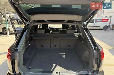 Позашляховик / Кросовер Volkswagen Touareg 2022 в  фото 24 Позашляховик / Кросовер Volkswagen Touareg 2022 в