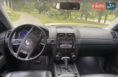 Внедорожник / Кроссовер Volkswagen Touareg 2009 в 