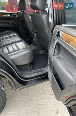 Внедорожник / Кроссовер Volkswagen Touareg 2008 в 