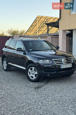 Внедорожник / Кроссовер Volkswagen Touareg 2005 в Виноградове