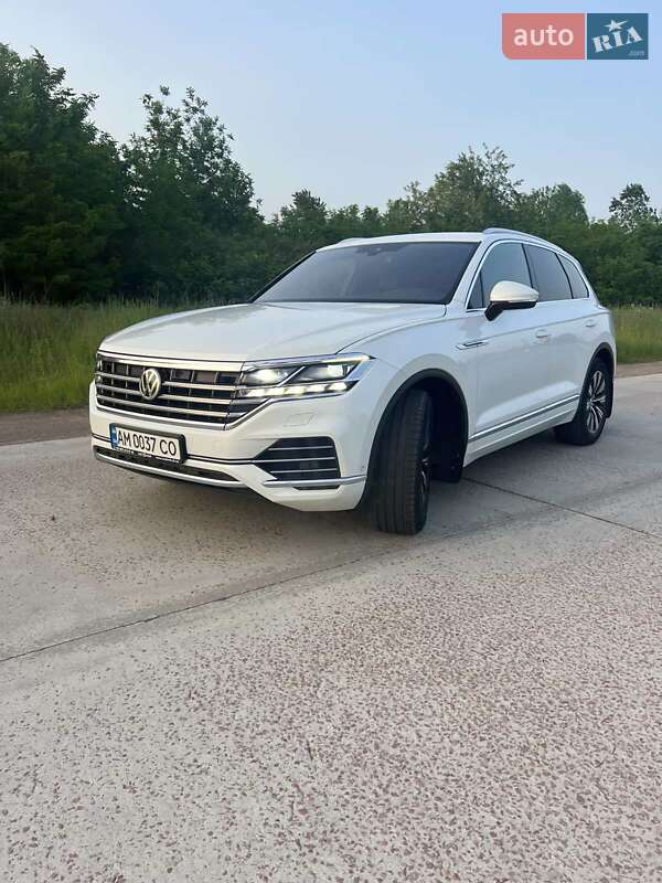 Внедорожник / Кроссовер Volkswagen Touareg 2018 в Коростене фото 10 Внедорожник / Кроссовер Volkswagen Touareg 2018 в Коростене