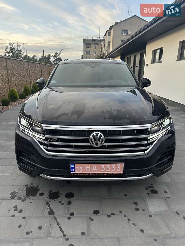 Позашляховик / Кросовер Volkswagen Touareg 2018 в Луцьку