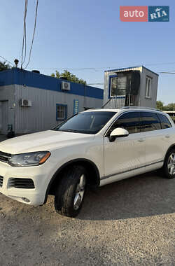 Позашляховик / Кросовер Volkswagen Touareg 2011 в Кривому Розі