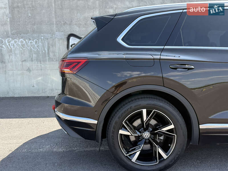 Позашляховик / Кросовер Volkswagen Touareg 2021 в Львові фото 13 Позашляховик / Кросовер Volkswagen Touareg 2021 в Львові