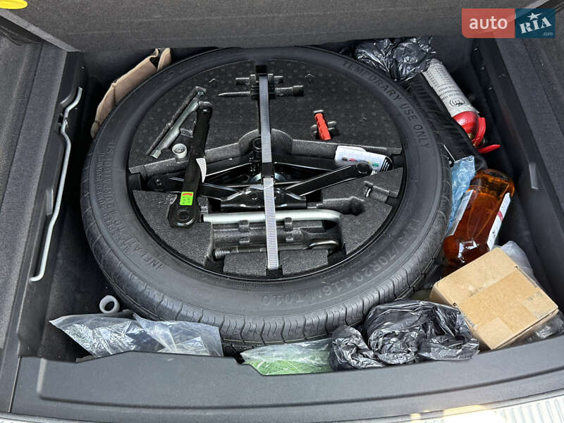 Позашляховик / Кросовер Volkswagen Touareg 2021 в Львові фото 19 Позашляховик / Кросовер Volkswagen Touareg 2021 в Львові