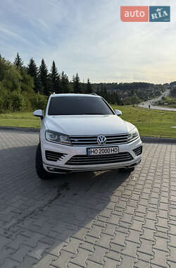 Внедорожник / Кроссовер Volkswagen Touareg 2016 в Тернополе