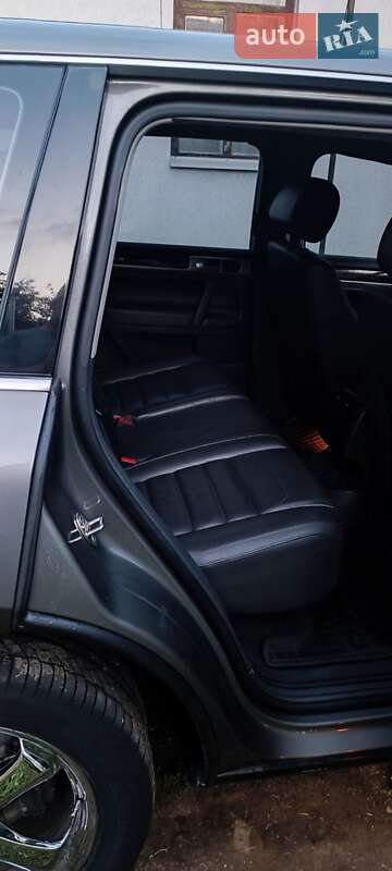 Внедорожник / Кроссовер Volkswagen Touareg 2009 в Полтаве
