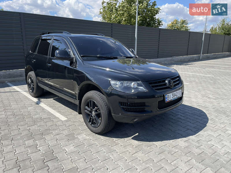 Внедорожник / Кроссовер Volkswagen Touareg 2008 в 