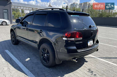 Внедорожник / Кроссовер Volkswagen Touareg 2008 в 