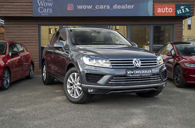 Внедорожник / Кроссовер Volkswagen Touareg 2015 в Киеве