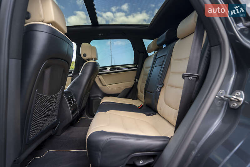 Внедорожник / Кроссовер Volkswagen Touareg 2015 в Киеве фото 33 Внедорожник / Кроссовер Volkswagen Touareg 2015 в Киеве