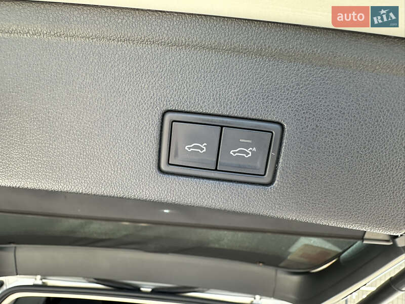 Позашляховик / Кросовер Volkswagen Touareg 2020 в Києві фото 31 Позашляховик / Кросовер Volkswagen Touareg 2020 в Києві