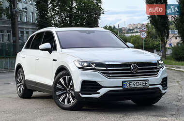 Внедорожник / Кроссовер Volkswagen Touareg 2021 в Киеве