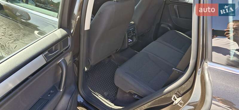 Внедорожник / Кроссовер Volkswagen Touareg 2015 в Харькове фото 13 Внедорожник / Кроссовер Volkswagen Touareg 2015 в Харькове