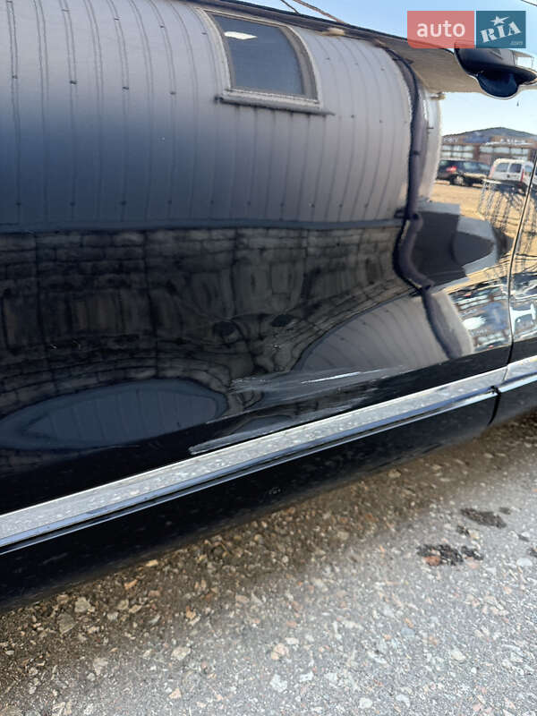 Внедорожник / Кроссовер Volkswagen Touareg 2012 в Одессе