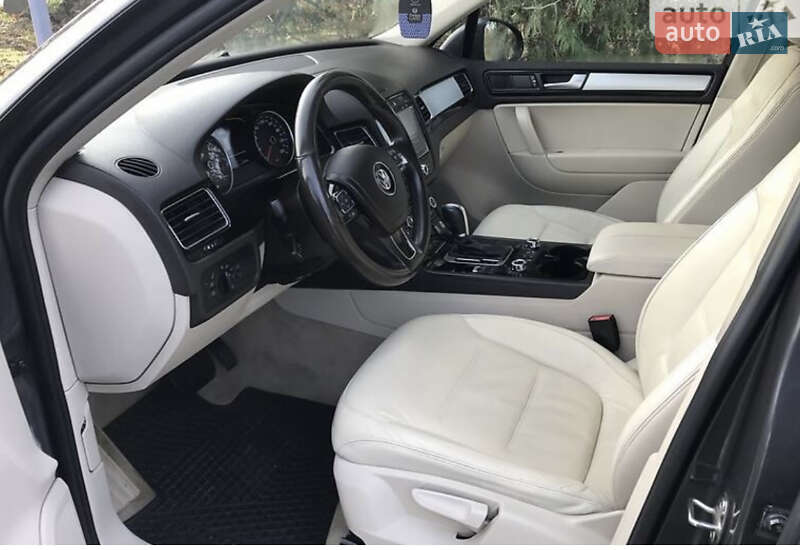 Внедорожник / Кроссовер Volkswagen Touareg 2011 в Мостиске фото 6 Внедорожник / Кроссовер Volkswagen Touareg 2011 в Мостиске