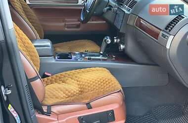 Внедорожник / Кроссовер Volkswagen Touareg 2008 в 