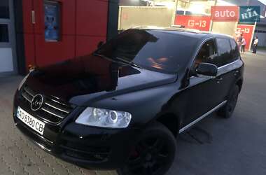 Внедорожник / Кроссовер Volkswagen Touareg 2004 в Калуше