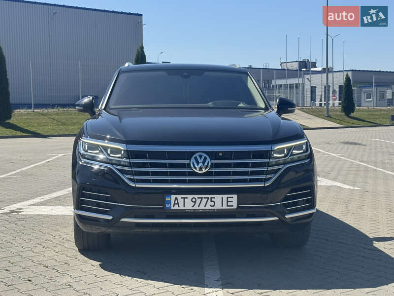 Внедорожник / Кроссовер Volkswagen Touareg 2018 в Коломые