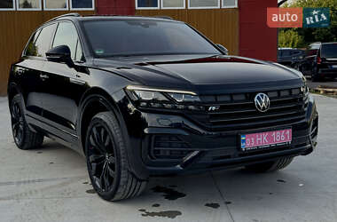Позашляховик / Кросовер Volkswagen Touareg 2021 в Дубні