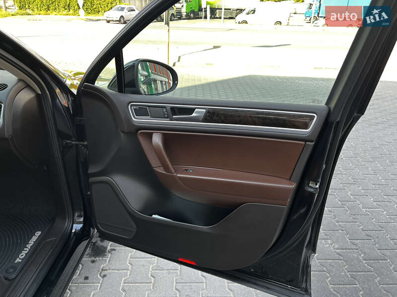 Позашляховик / Кросовер Volkswagen Touareg 2012 в Тернополі фото 24 Позашляховик / Кросовер Volkswagen Touareg 2012 в Тернополі