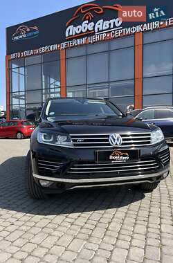 Позашляховик / Кросовер Volkswagen Touareg 2017 в Львові