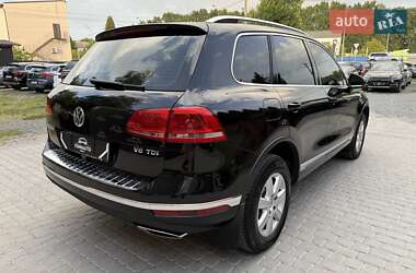 Внедорожник / Кроссовер Volkswagen Touareg 2017 в 