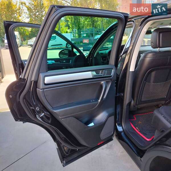 Внедорожник / Кроссовер Volkswagen Touareg 2016 в Коростене фото 13 Внедорожник / Кроссовер Volkswagen Touareg 2016 в Коростене