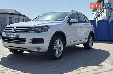 Внедорожник / Кроссовер Volkswagen Touareg 2013 в Луцке