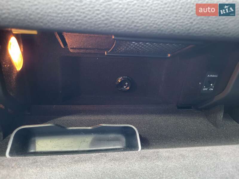 Внедорожник / Кроссовер Volkswagen Touareg 2015 в Херсоне