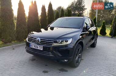 Внедорожник / Кроссовер Volkswagen Touareg 2015 в Яворове