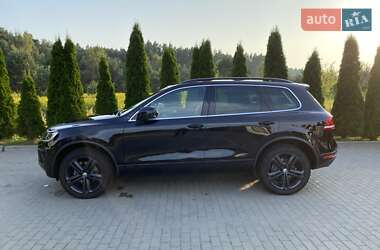 Внедорожник / Кроссовер Volkswagen Touareg 2015 в 