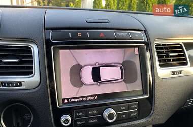 Внедорожник / Кроссовер Volkswagen Touareg 2015 в 