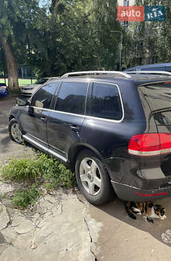Позашляховик / Кросовер Volkswagen Touareg 2004 в Києві