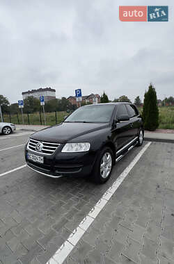 Позашляховик / Кросовер Volkswagen Touareg 2005 в Стрию