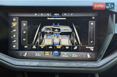 Внедорожник / Кроссовер Volkswagen Touareg 2021 в 